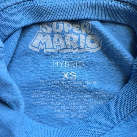 Set of 2 Kids Short Sleeve T-shirts Mario & Air Jordan VGUC - Picture 9 of 11